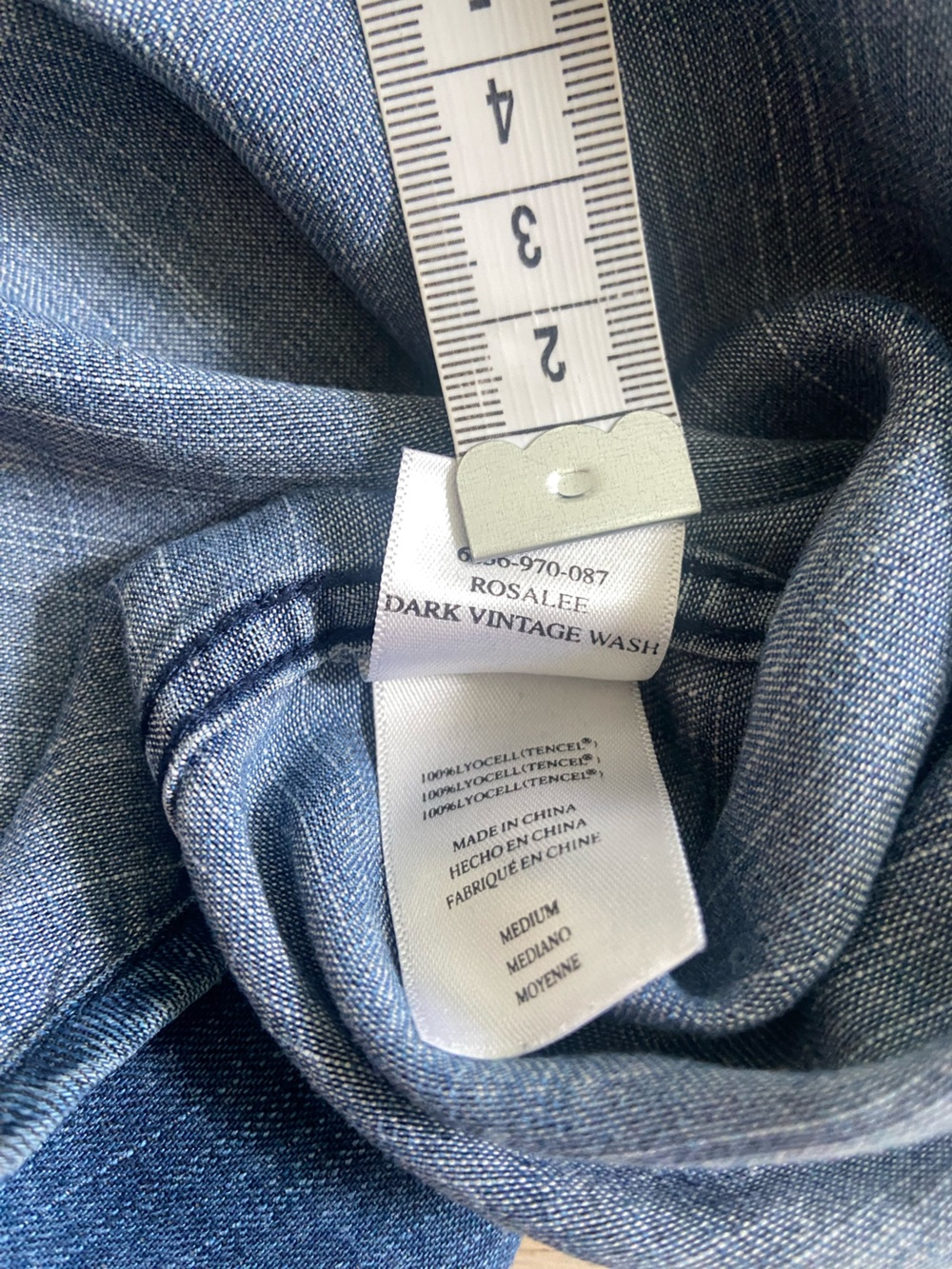 RAILS Rosalee Tencel Tie Neck Shirt Medium Dark Wash Chambray Blouse - Picture 6 of 9